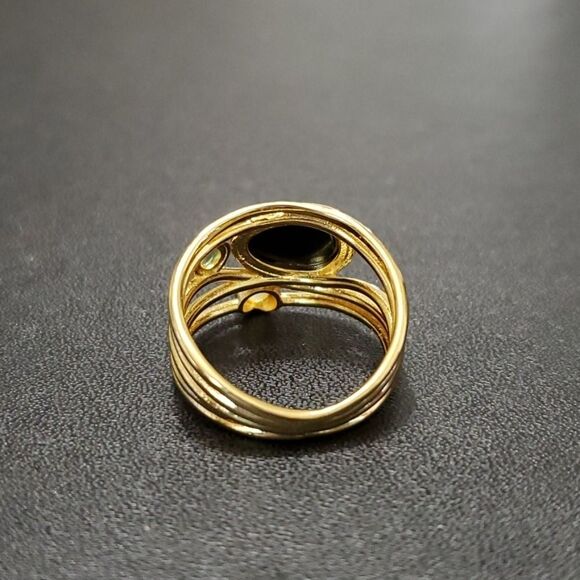 Gold tone layered looking ring - Picture 6 of 9